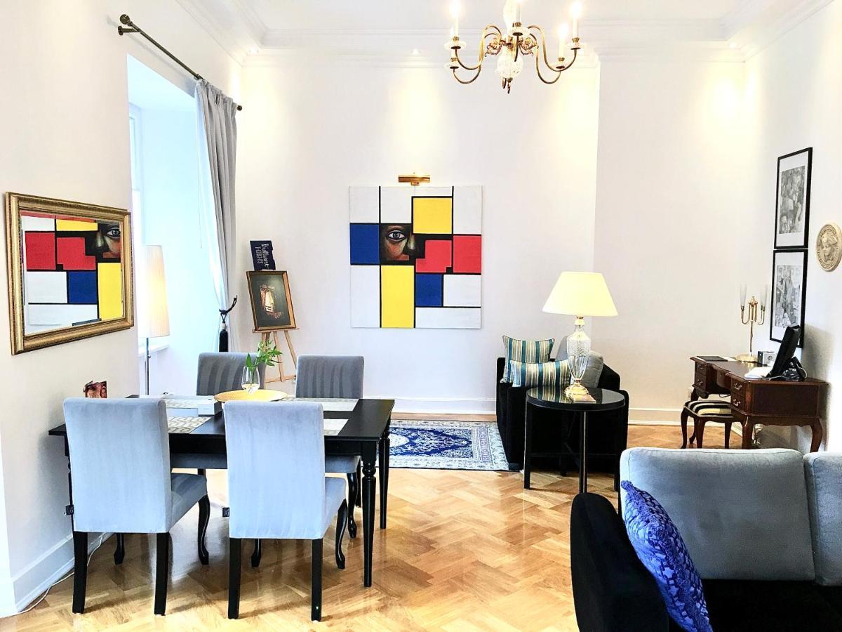 Mondrian Luxury Suites & Apartments Old Town Варшава Экстерьер фото