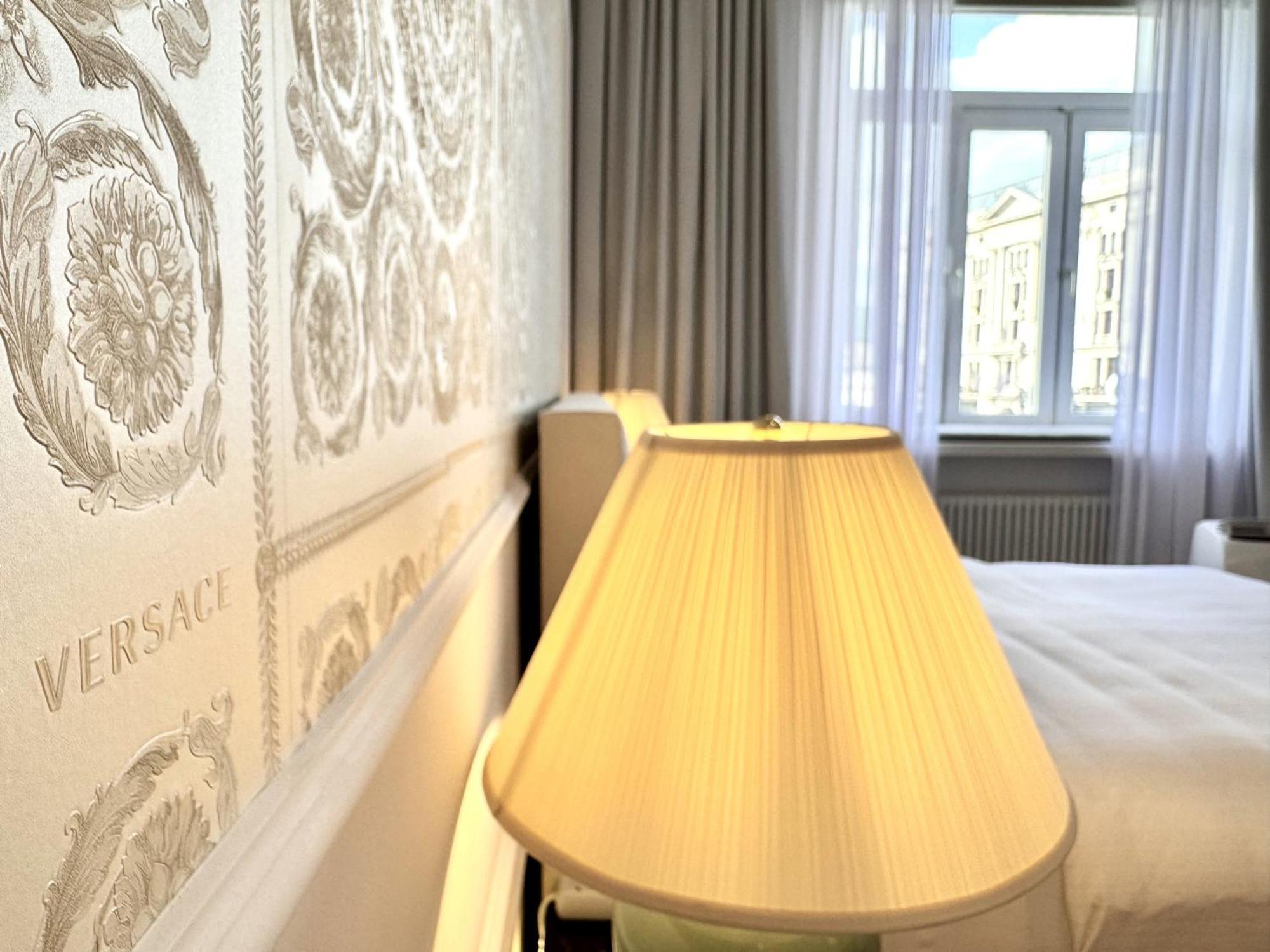 Mondrian Luxury Suites & Apartments Old Town Варшава Экстерьер фото